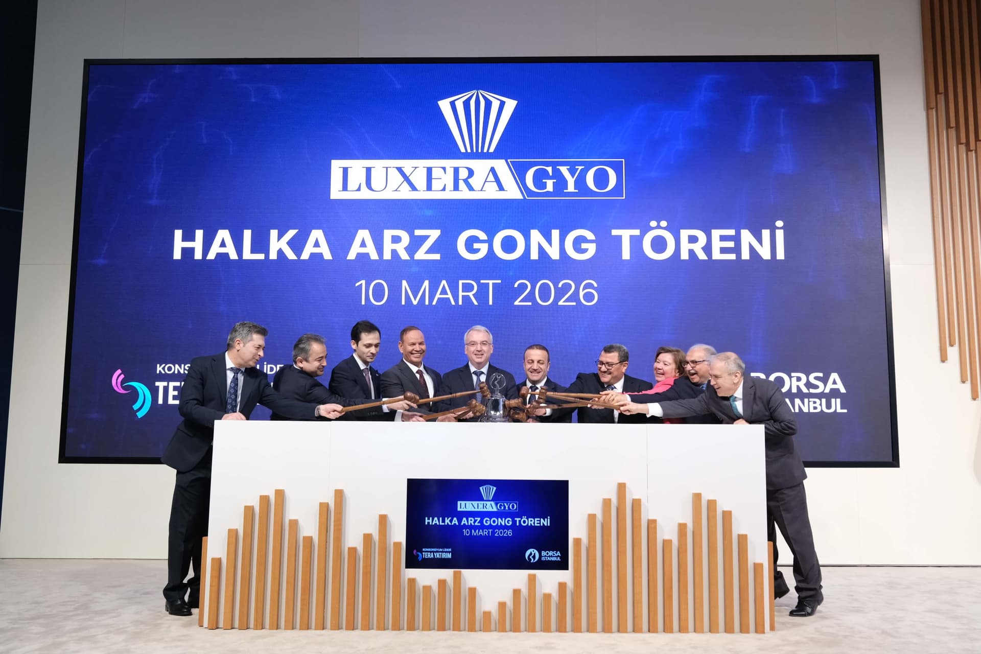 Borsa İstanbul’da gong Luxera GYO için çaldı